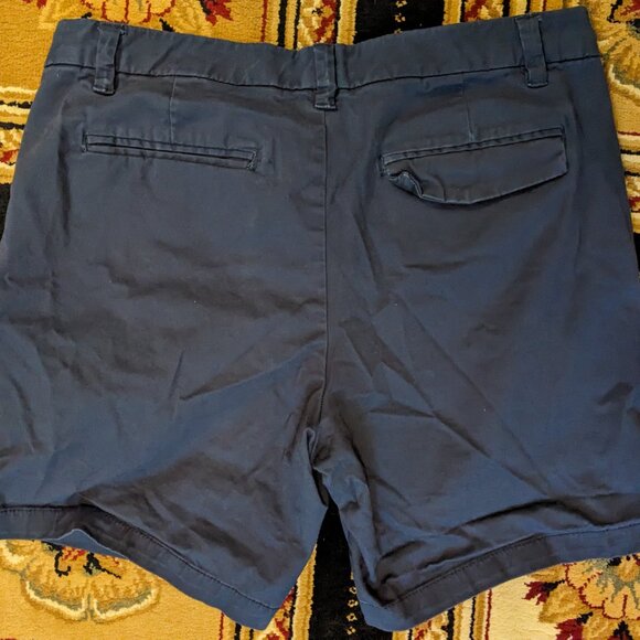 Size 8 Joe Fresh shorts - Picture 2 of 3